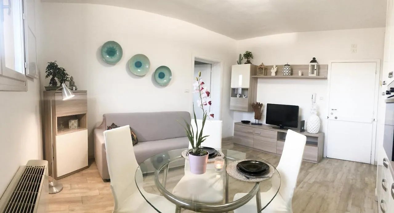 Familybo Apartments Bologna Delight - Front Station 0*,