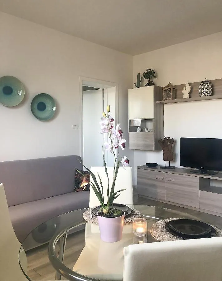 Familybo Apartments Bologna Delight - Front Station